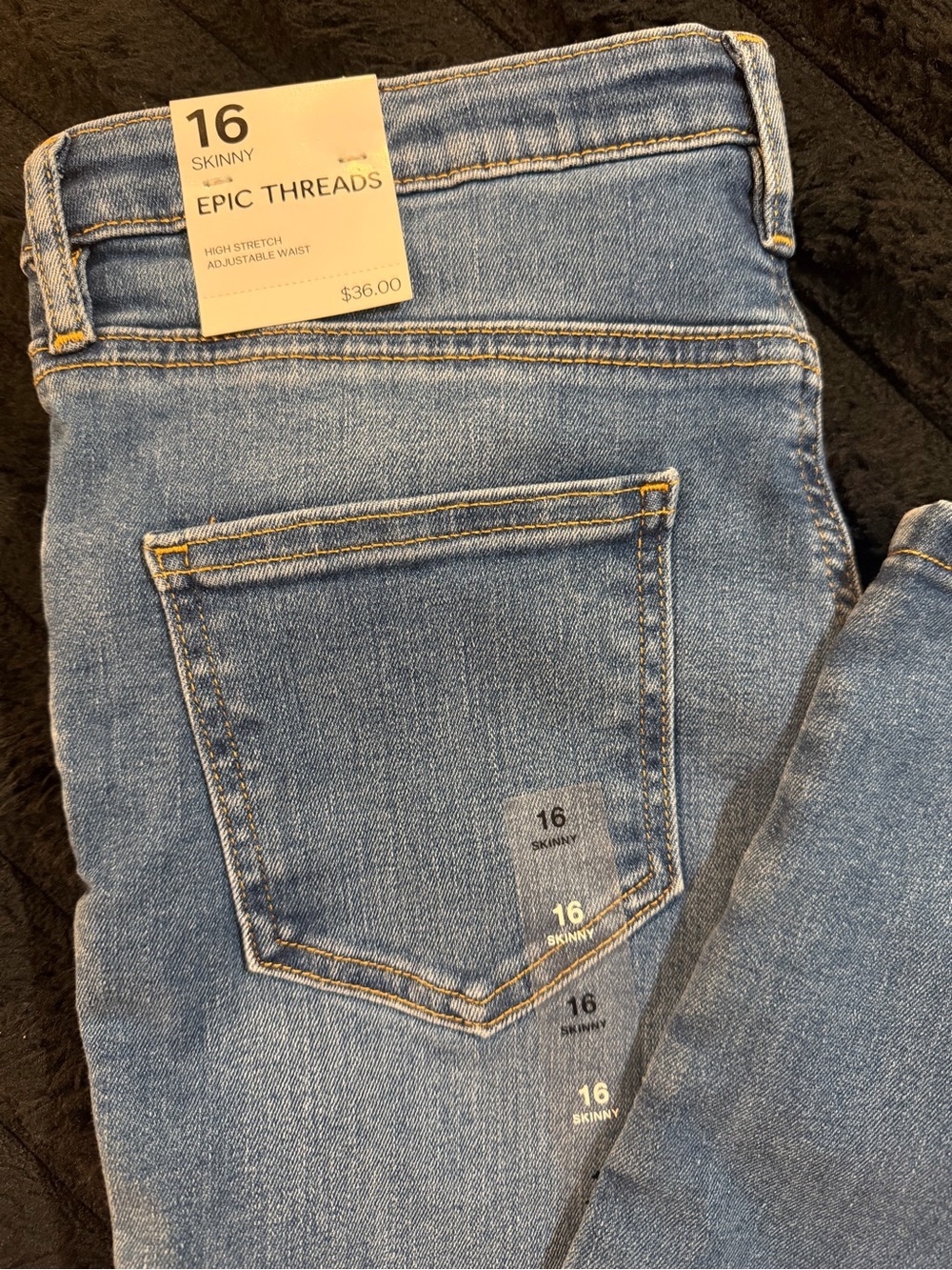 Epic Threads Skinny Jeans in Medium Blue Wash